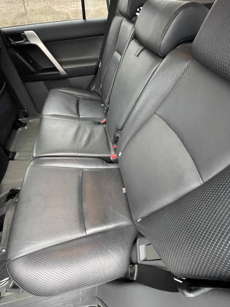 Toyota Land Cruiser 150 LUX