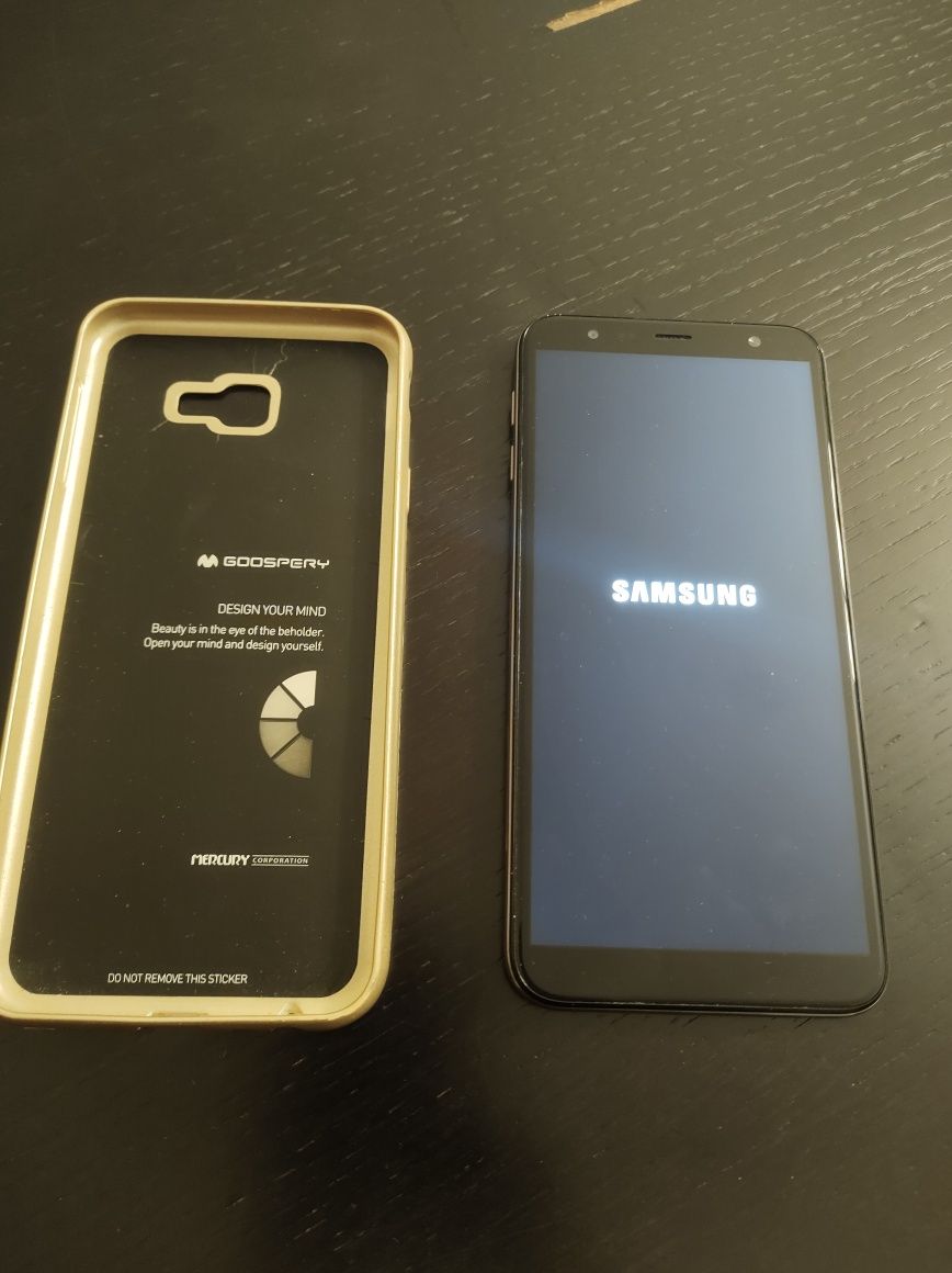 Samsung Galaxy J4+ Dourado