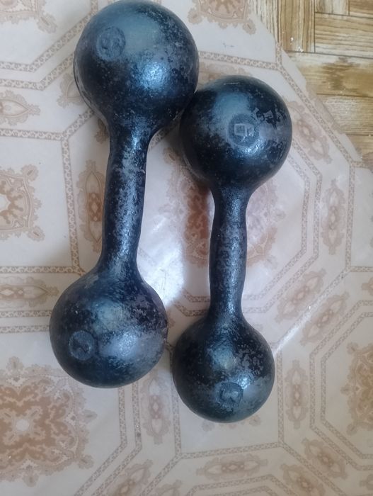 Гантели на 10, 6,5,3,4,2кг