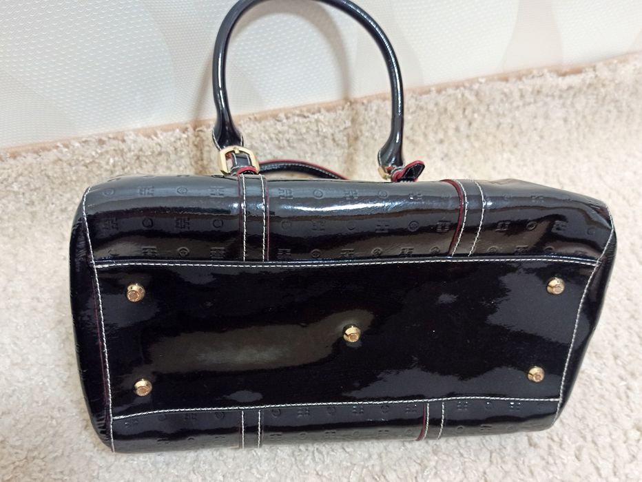 Сумка Arcadia женская натуральна шкіра лакова лак жіноча черна кожаная