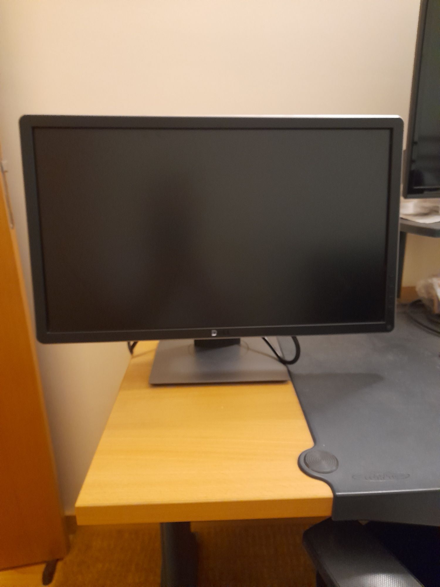 Monitor Dell de Altura Ajustável e Inclinação - como novo