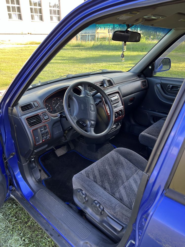 Honda CR-V 2001 рік (Стан чудовий)