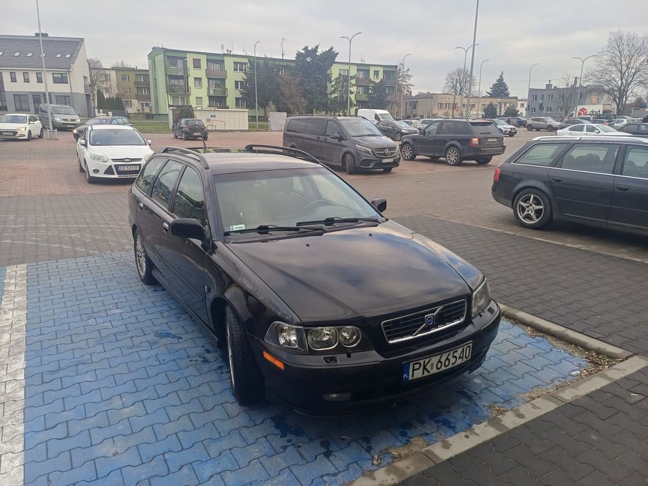 Volvo V40 1.9D 115 KM • 2003 • Hak • Świeże naprawy • Subwoofer
