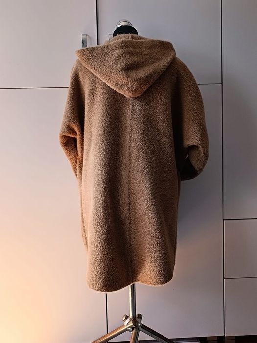 Plasz Alpaka z kapturem