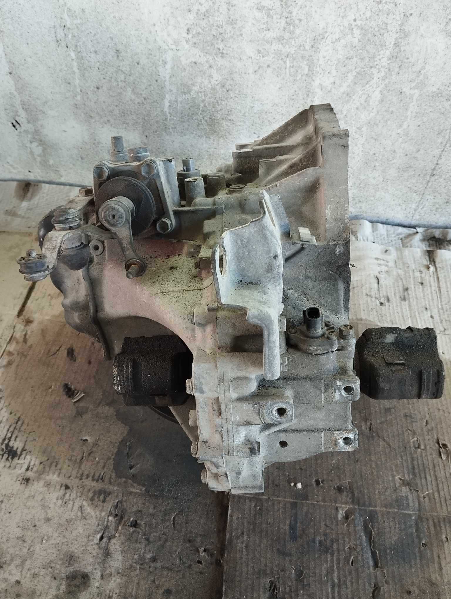 Skrzynia biegów z metalowym deklem Toyota Yaris I 1.4 D4D