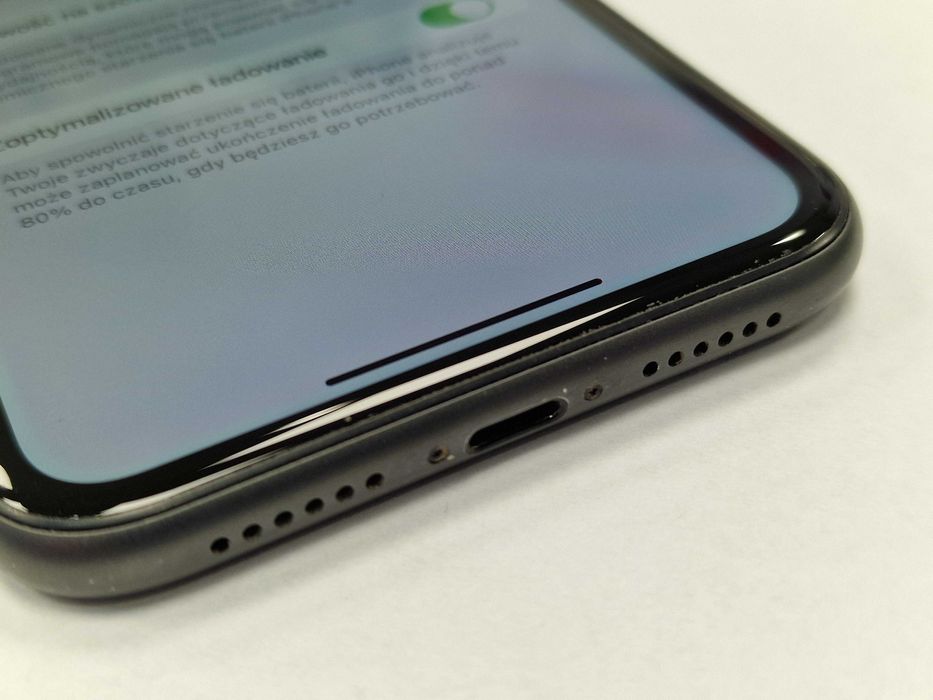 Iphone 11 128GB/ Black/ BAT 74%/ Grade B/ Gwarancja + ładowarka