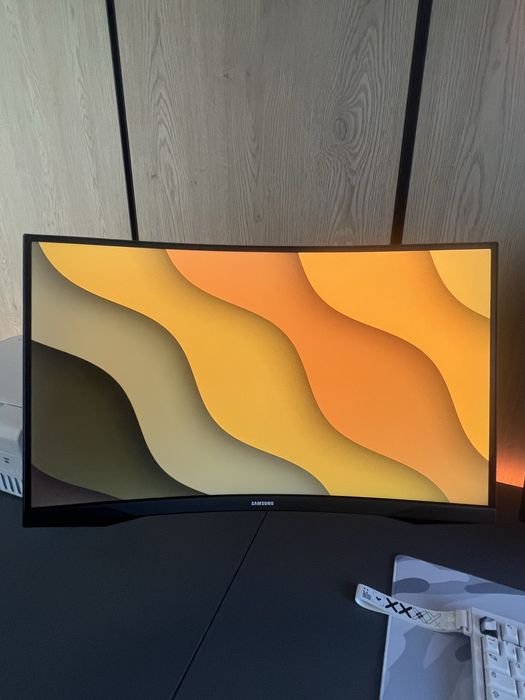 Монітор Samsung odyssey g5 27" 165hz Wqhd