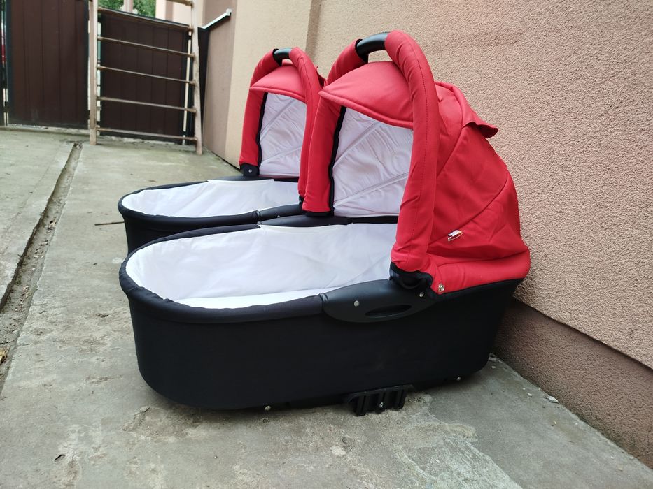 Люльки до коляски для двійні фірми Bebetto