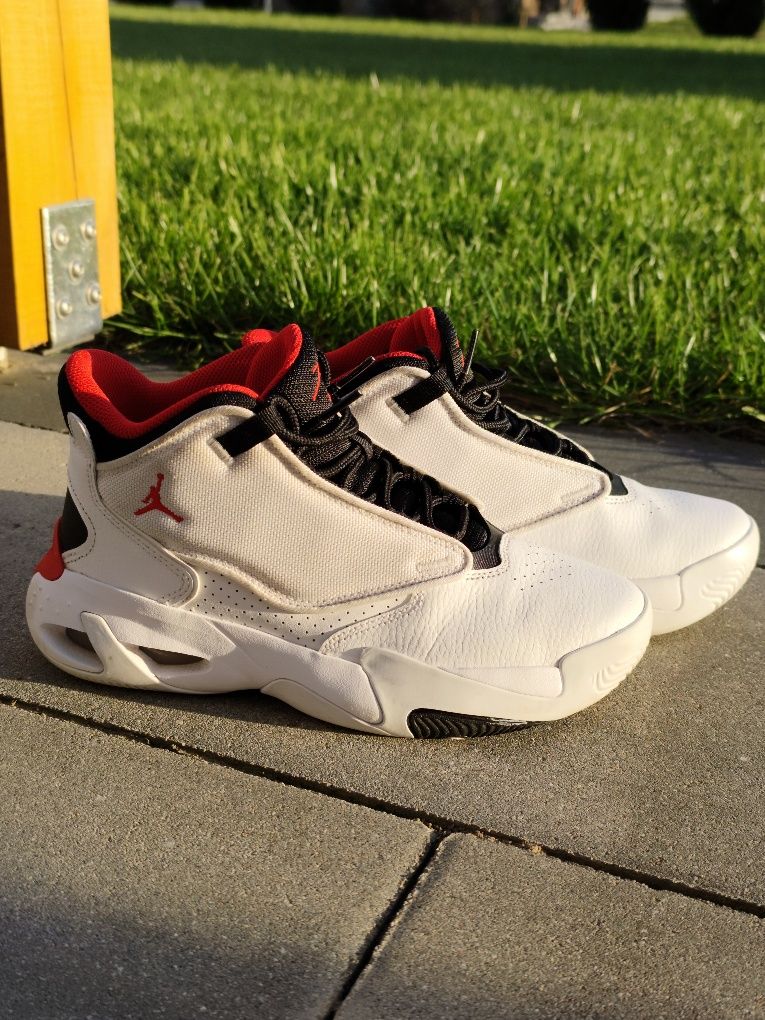 Buty Jordan Max Aura 4