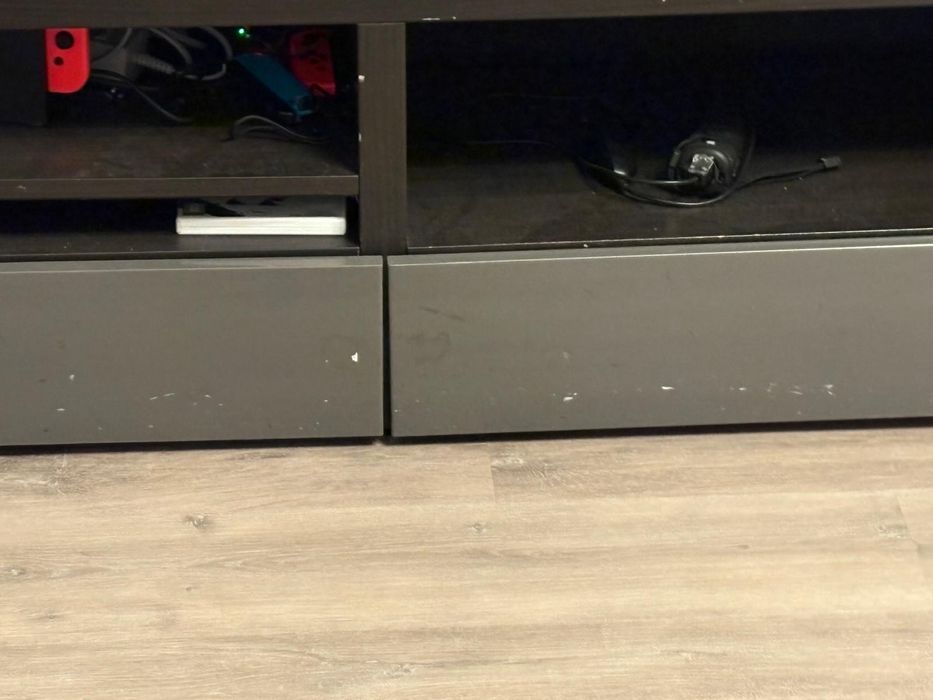 Movel TV + Cristaleira IKEA