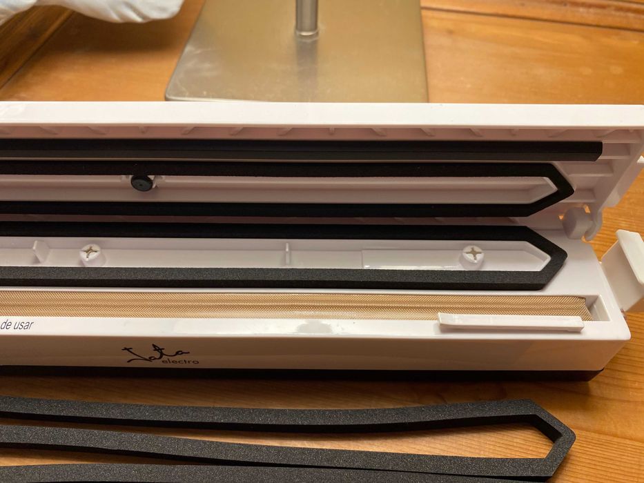 Embaladora a vácuo Jata