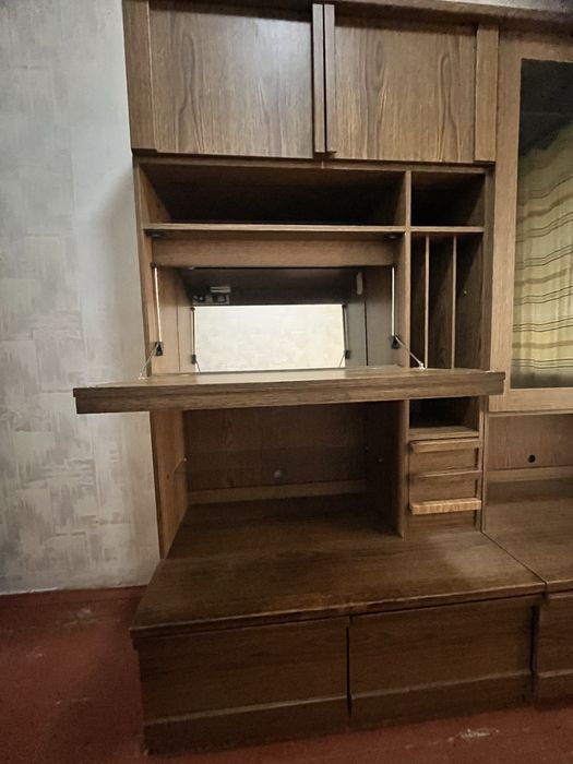 Продается Стенка в гостинную