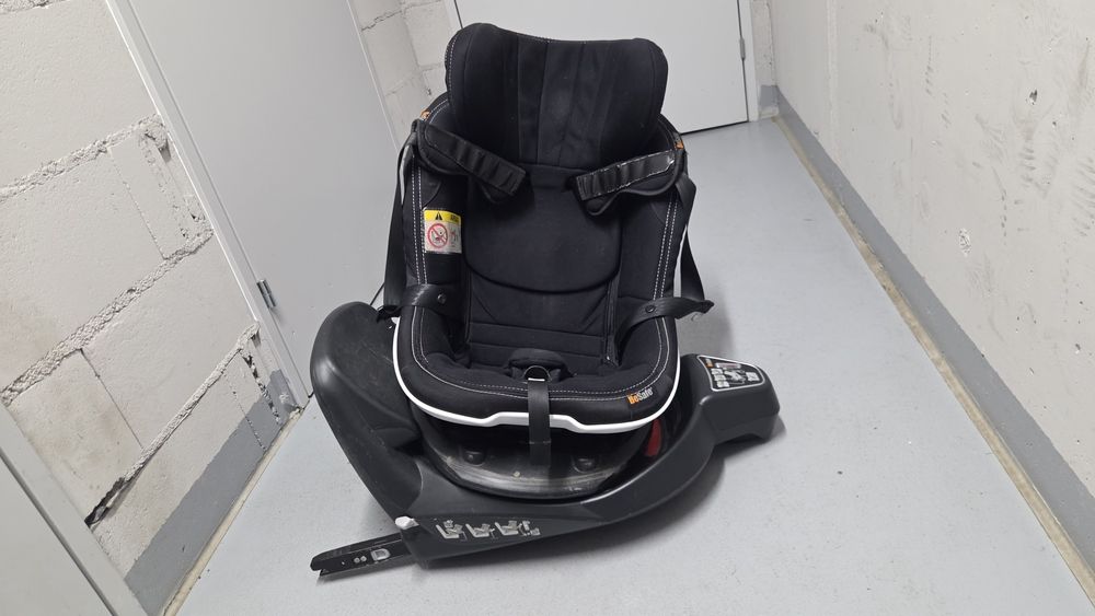 Fotelik obrotowy BeSafe izi Twist + lusterko