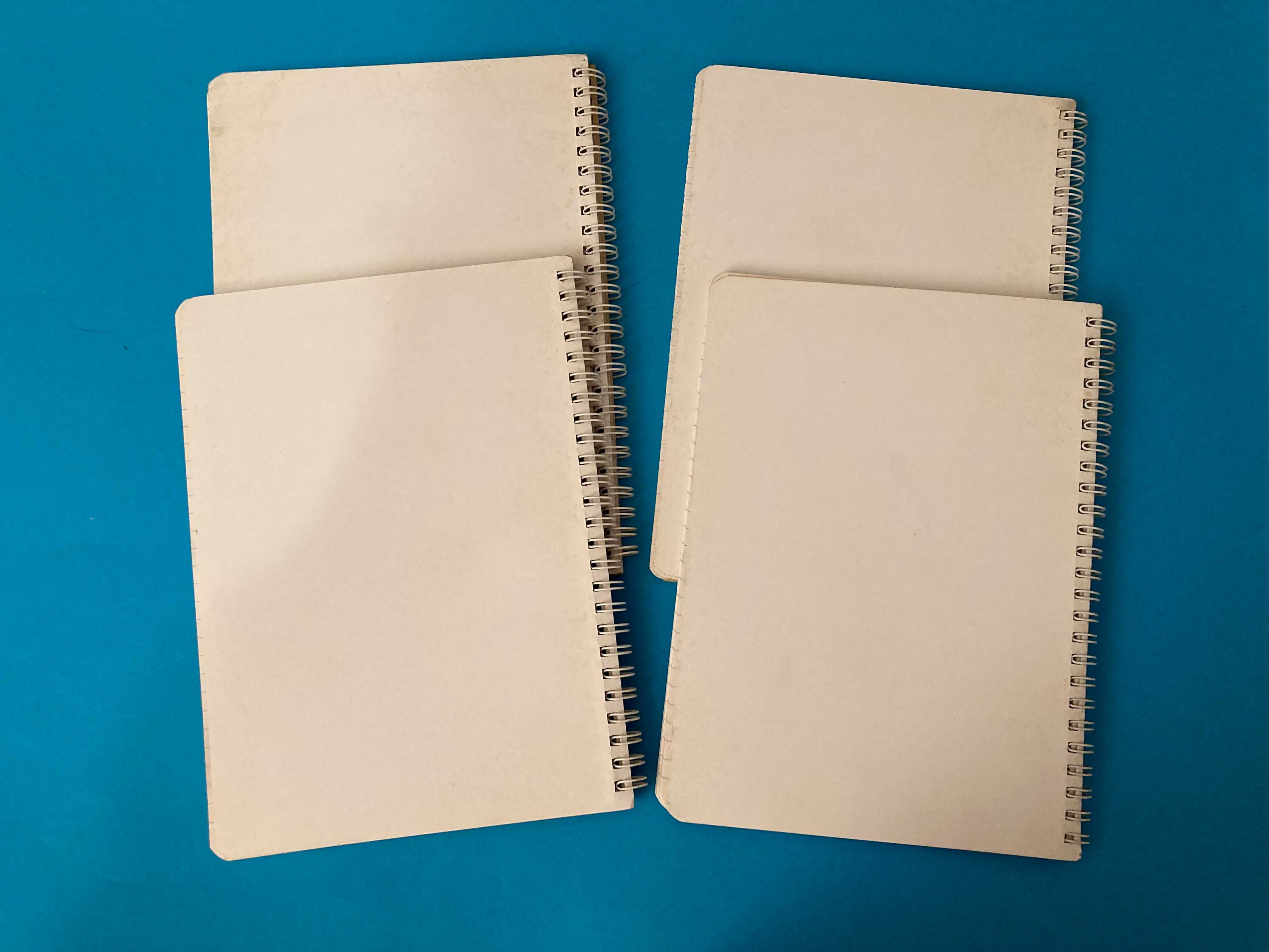Rara Colecção de 4 Cadernos Escolares Descobrimentos Anos 80