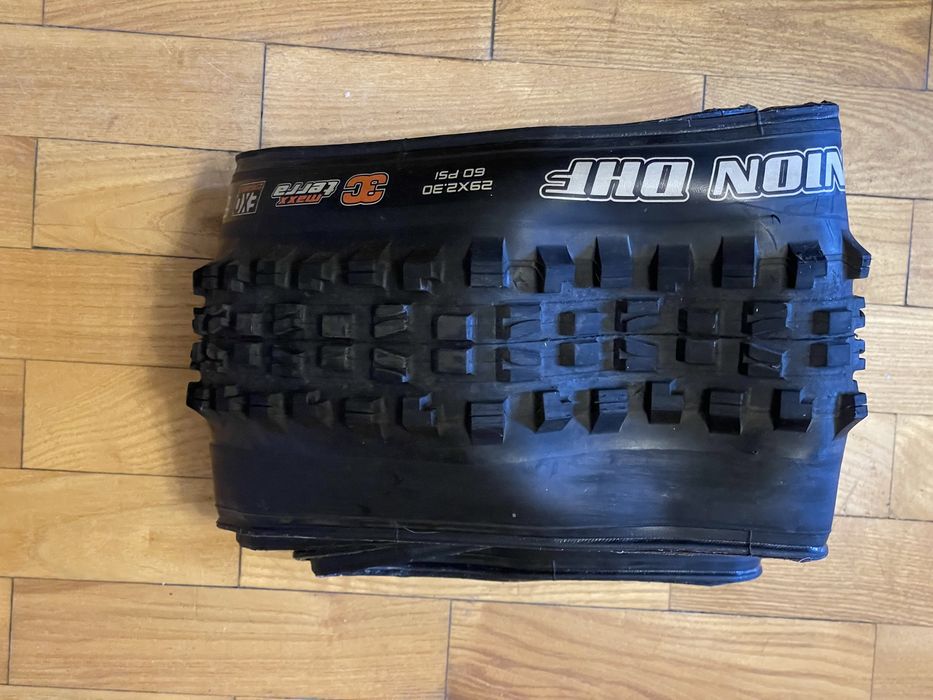 Maxxis MINION DHF 29x2.30, 60TPI, Foldable, 3CT/EXO/TR