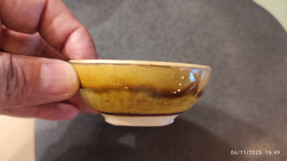 Small bowl (8 cm diameter)