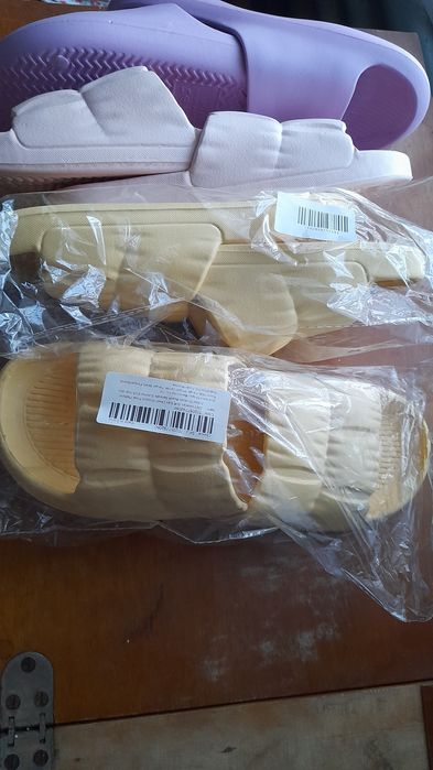 Продам для дівчинки