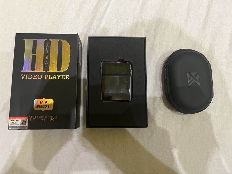 Hi-fi плеєр Ruizu A58 з навушниками та зарядкою