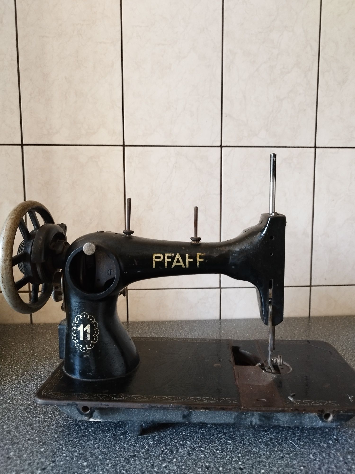 Швейні машинки Pfaff