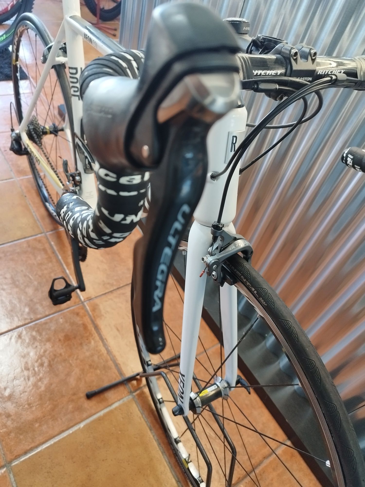 Bicicleta estrada Rose Xeon CSL 3000 Carbono