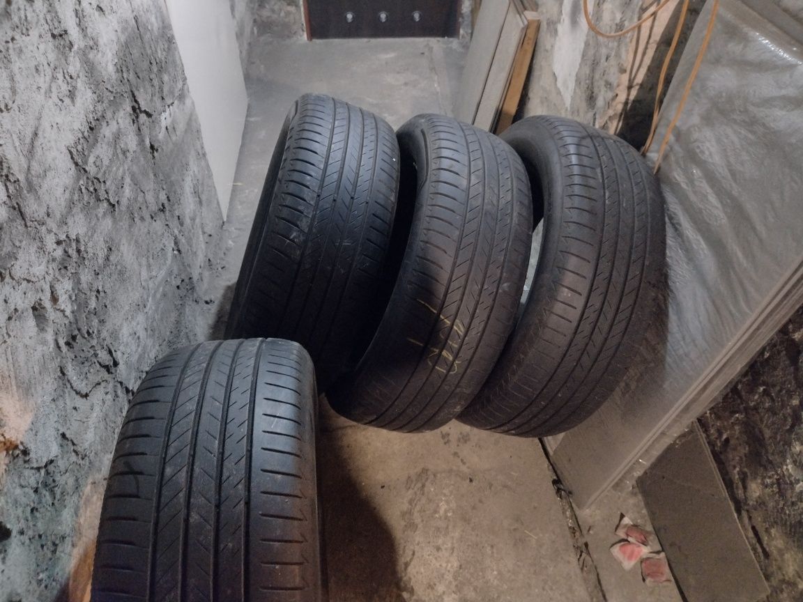 235/55R19 Bridgestone 22r. Bieżnik 4x7mm.