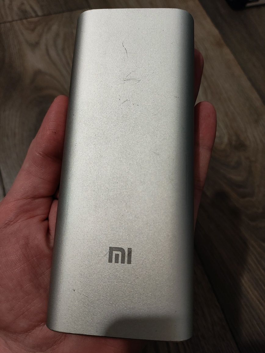 Павербанк Xiaomi 16000