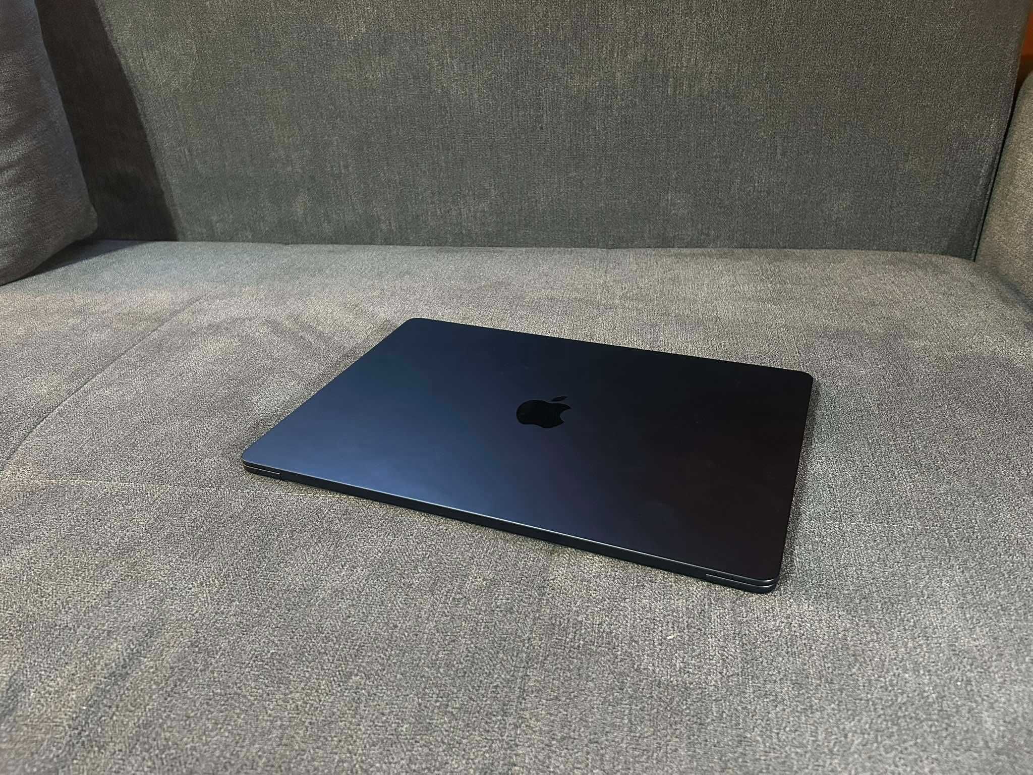 Macbook Air 15-cali M2 8GB 512GB 2023