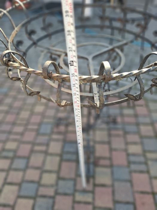 Kuty duży Stojak na kwiaty + mniejszy