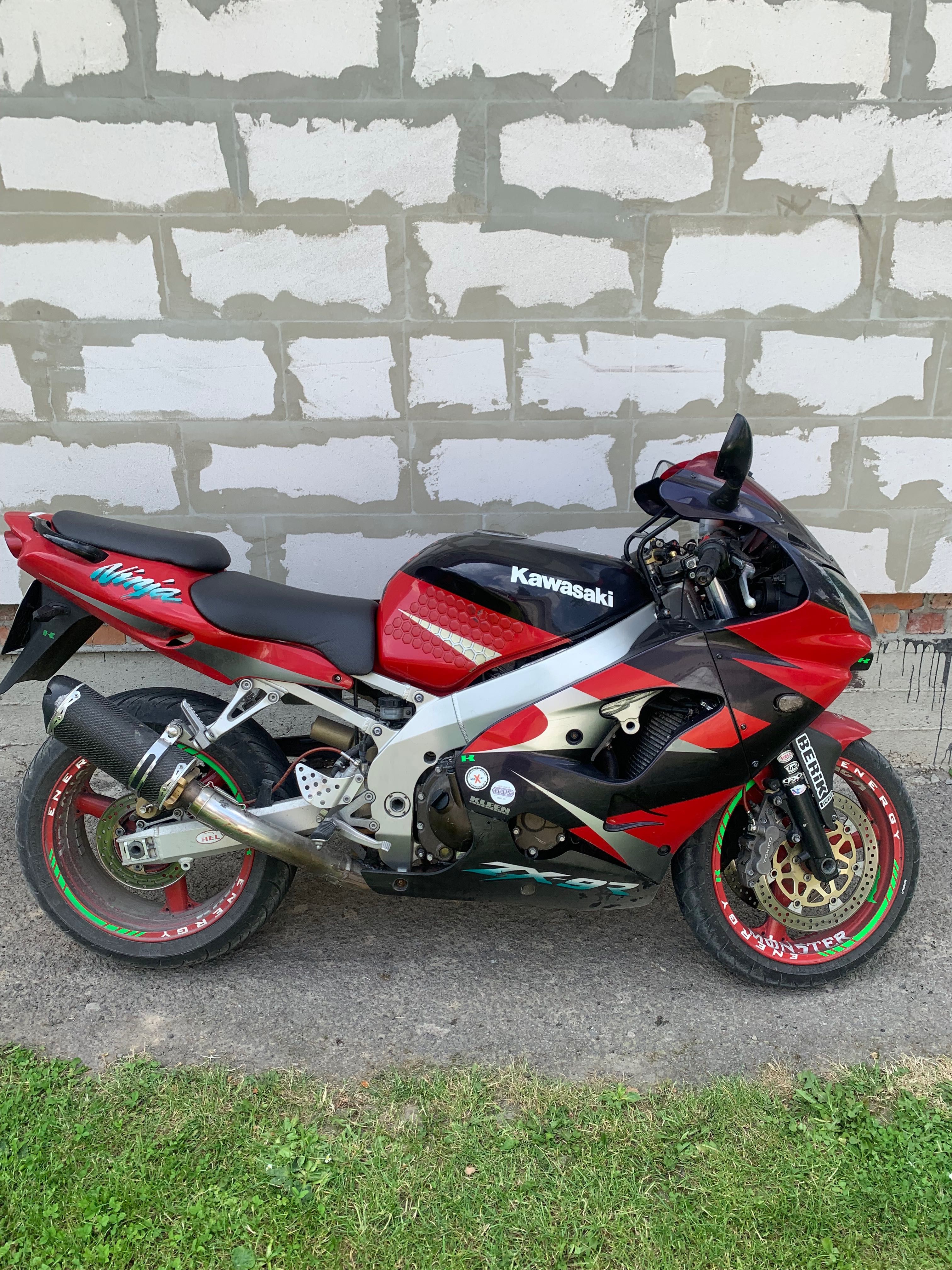 Kawasaki zx9r 2000