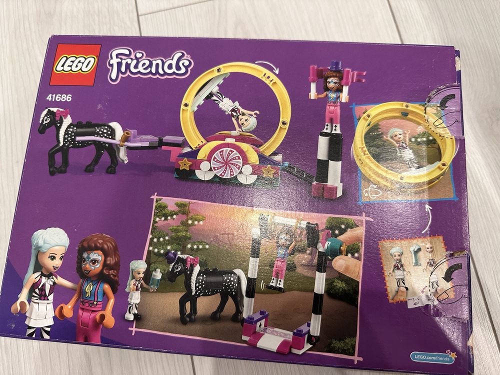 Lego friends тренировка коней, ветеринарная клиника, акробат конюшня