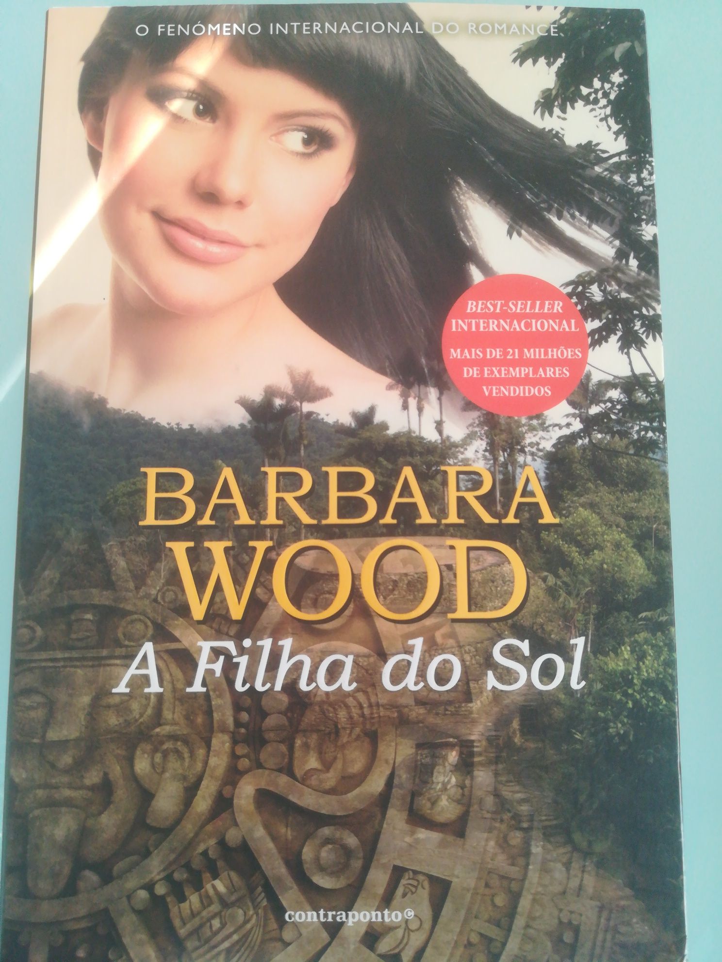 Bárbara Wood - A filha do Sol. Livro em óptimo estado