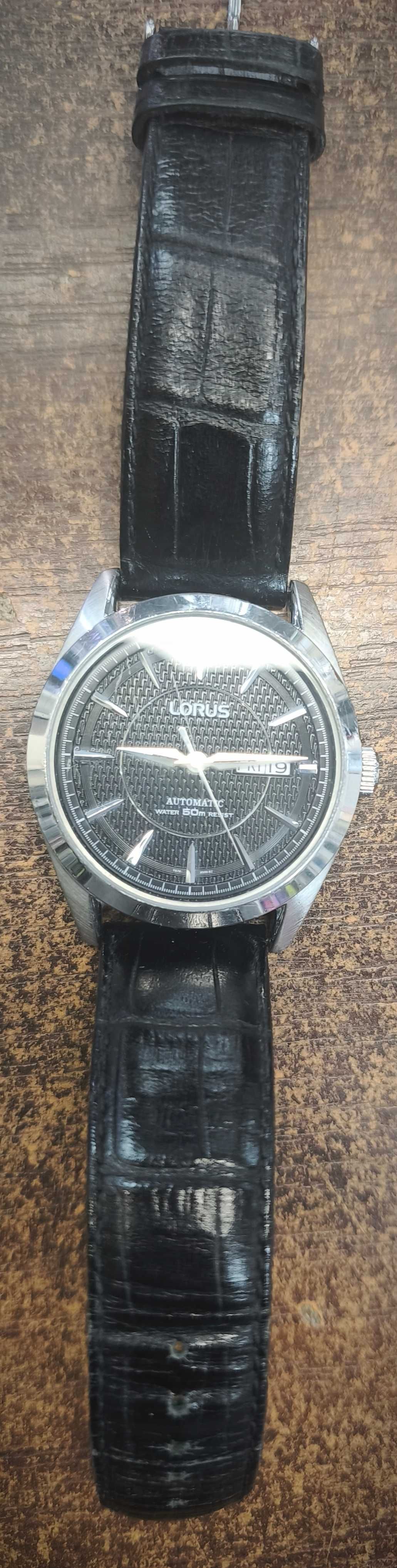/777/ Zegarek Lorus Automatic Y676-X021