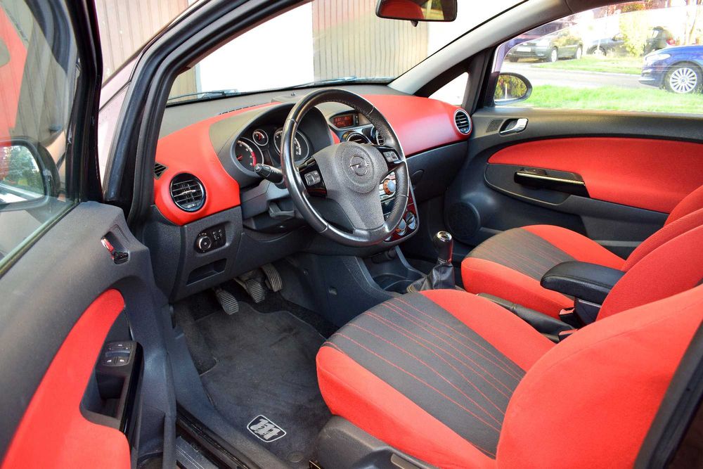 Opel Corsa D 2010r 1.4 100KM Benzyna EURO 5 Specjalna Edycja