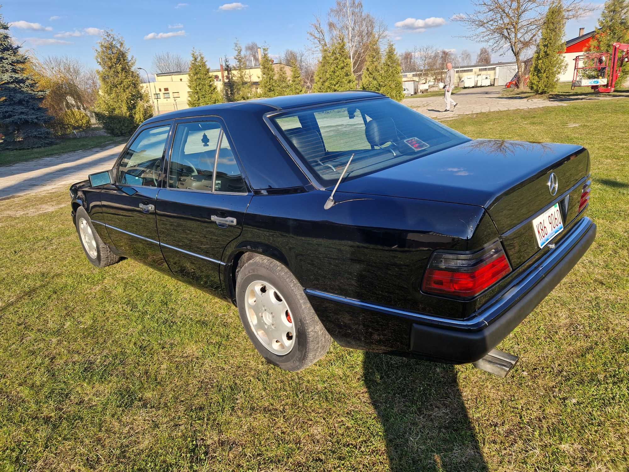 Mercedes Benz W124 E420 v8