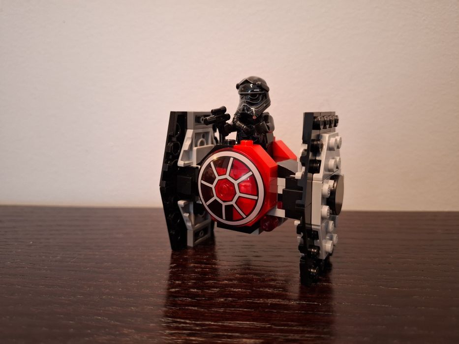Lego 75194 Star Wars - Myśliwiec TIE Najwyższego porządku