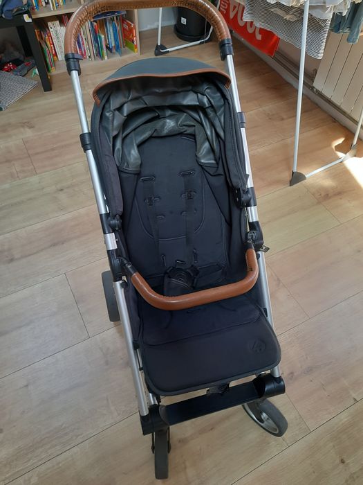 Wózek Mutsy Nexo, lekki, łatwo się składa.