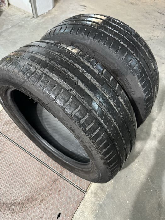 Pneus 235 / 55/19