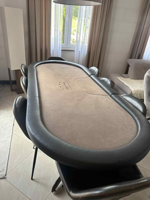 Stół do gry w pokera