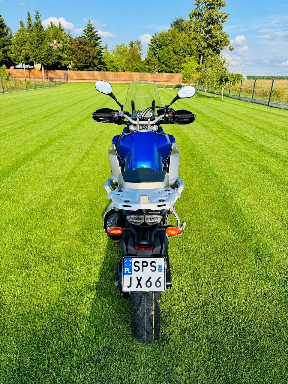 Yamaha XT 1200 Z Super Tenere

Rocznik: 2012 
Przebieg: 48 495 km 

M