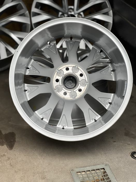 Оригінальні диски Volkswagen 5 112 R18 Touareg Tiguan Phaeton Q7 Q5