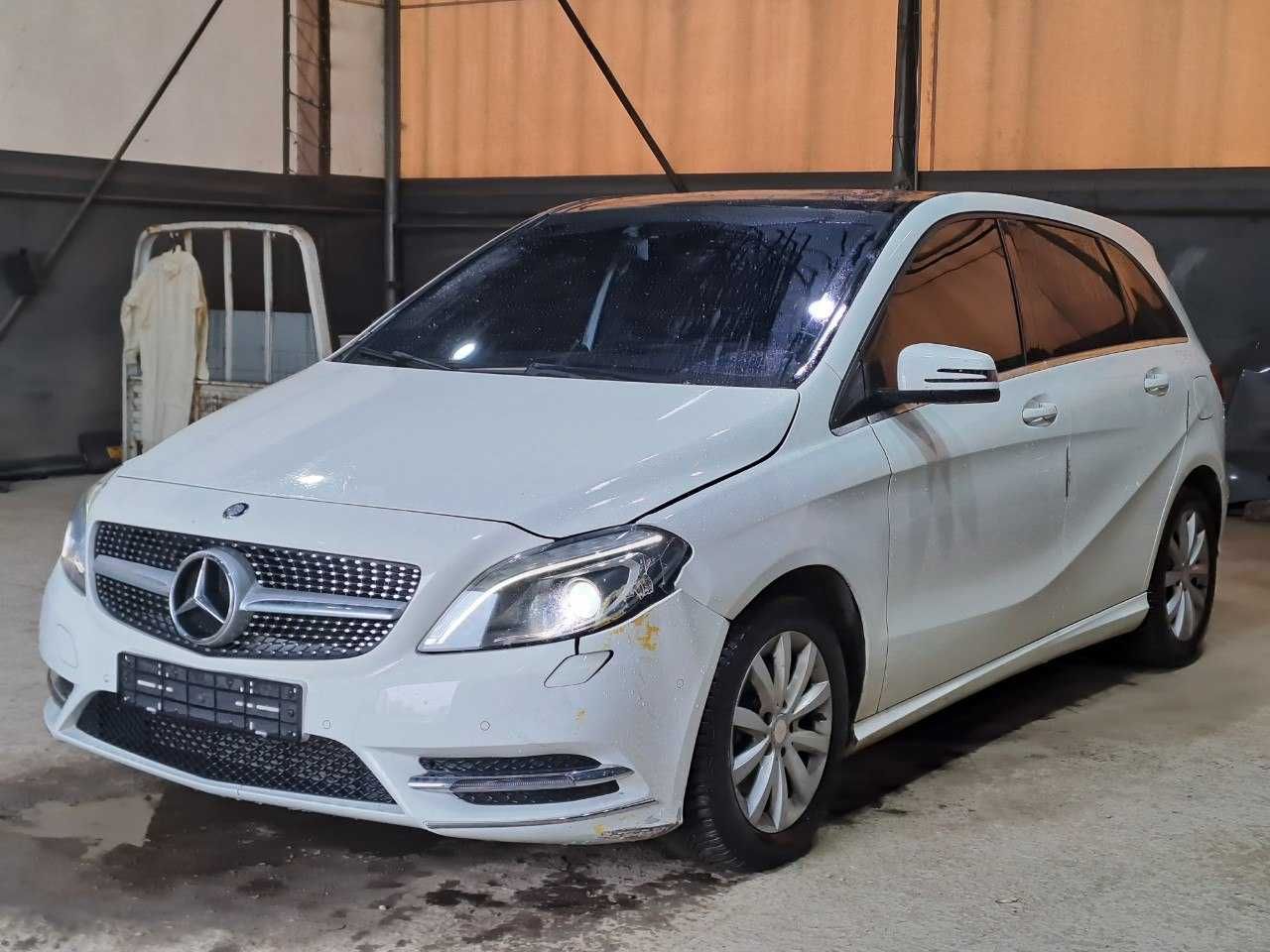 2013 MERCEDES-BENZ B200 CDI із Кореї