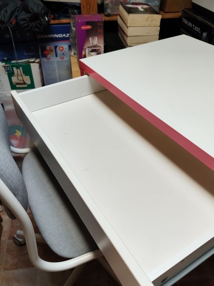 Mesa de estudo criança