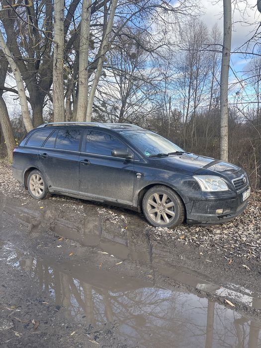 Разборка тойота авенсис T 25  2003 2.0 дизель механика