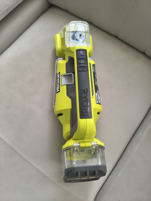 Odkurzacz piorący ryobi