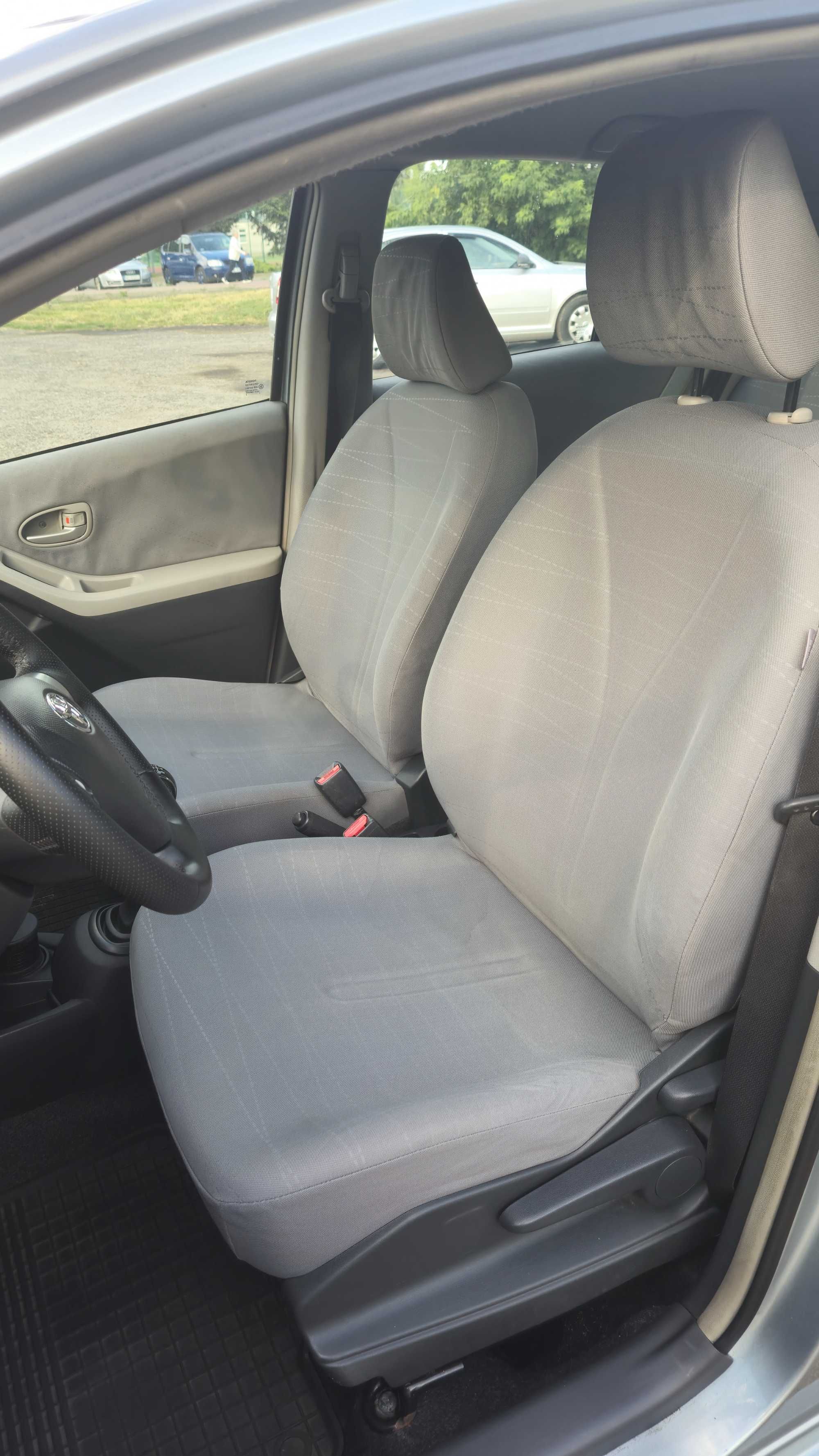 Toyota Yaris 1,3L wersja Sol 2008 r.