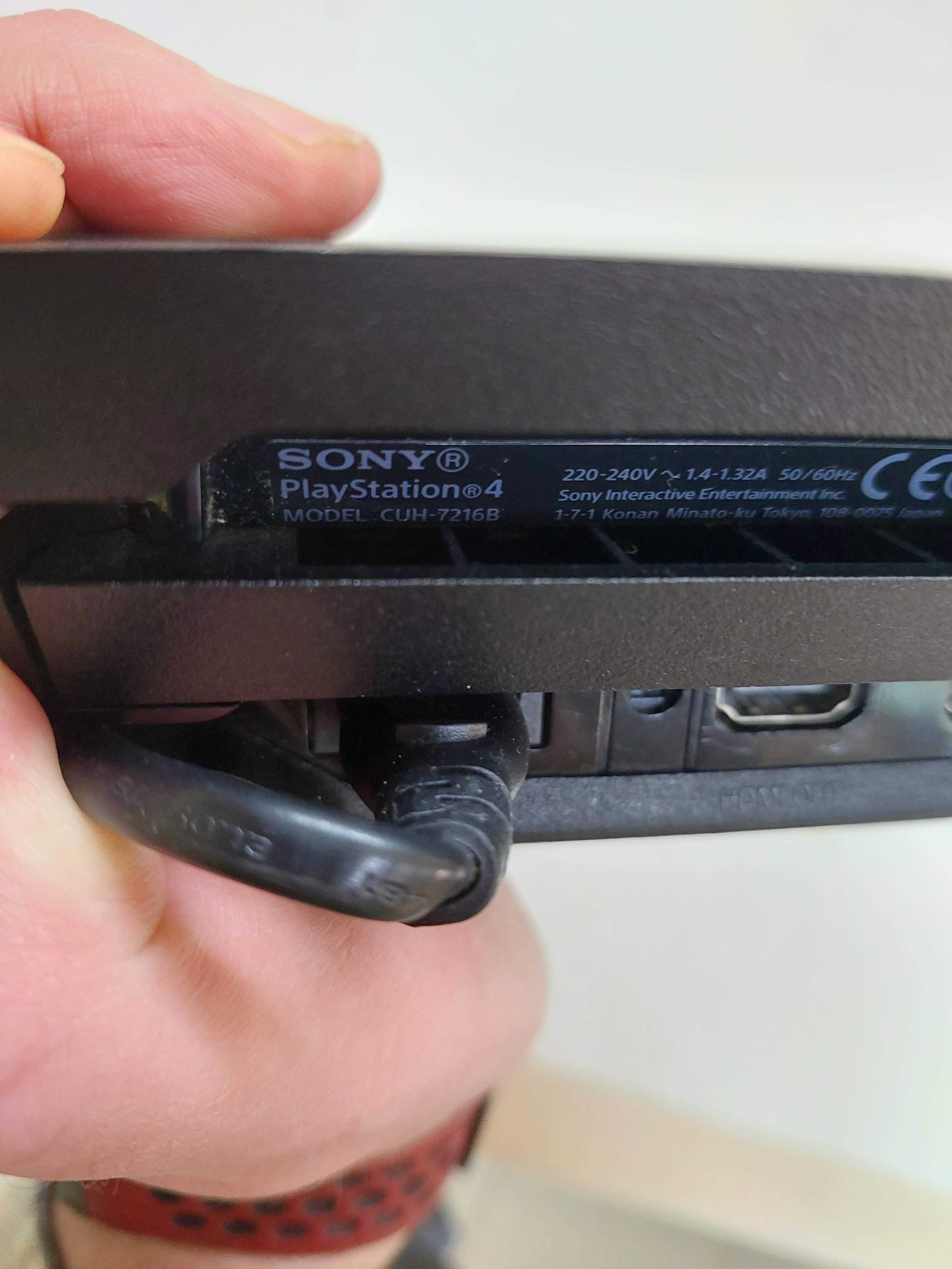 Ігрова приставка SONY Playstation 4 Pro 1TB (CUH-7216B)