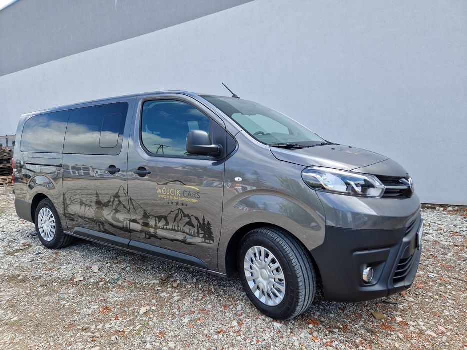 Wypożyczalnia wynajem samochodów bus- 8/9 osobowe, VIP