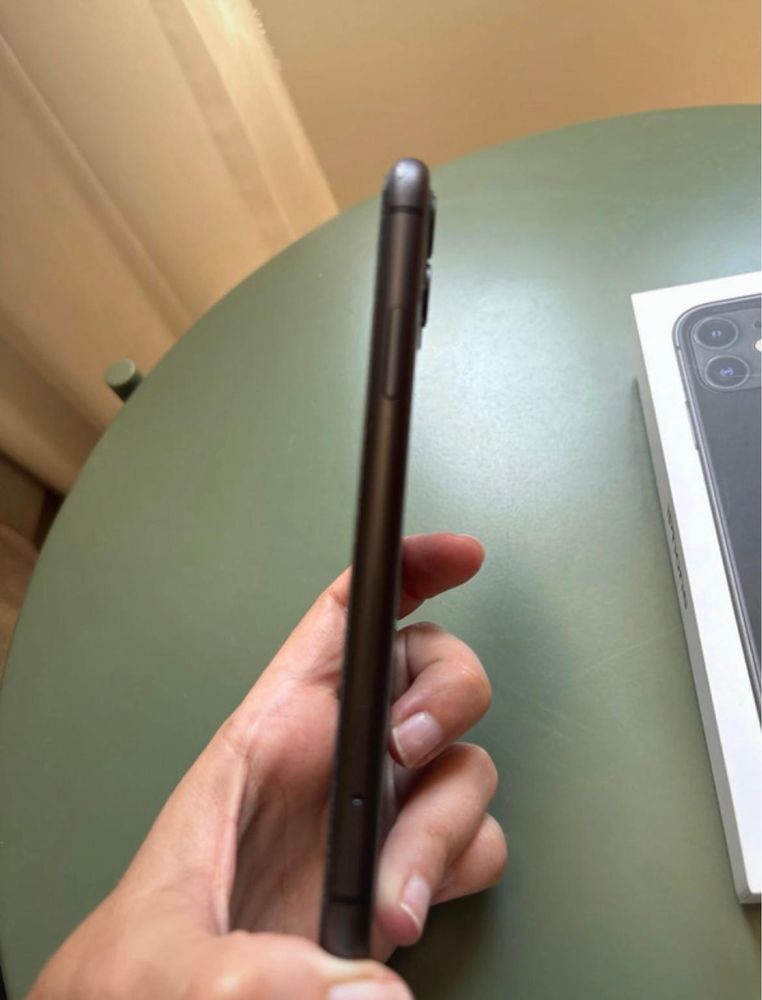 Iphone 11 black 64gb