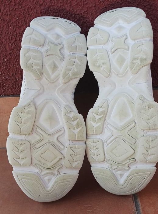 Buty chłopięce sportowe Clibee, rozmiar 37 (długość wewnątrz 22 cm)