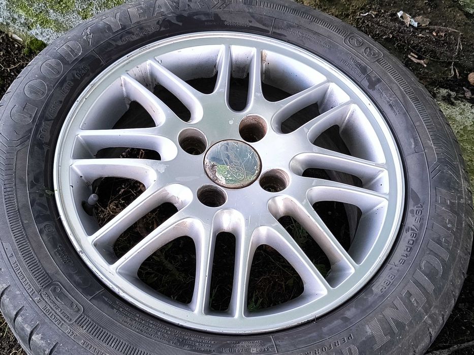 Felgi aluminiowe Focus MK1 4x108 ET52.5 15Cali